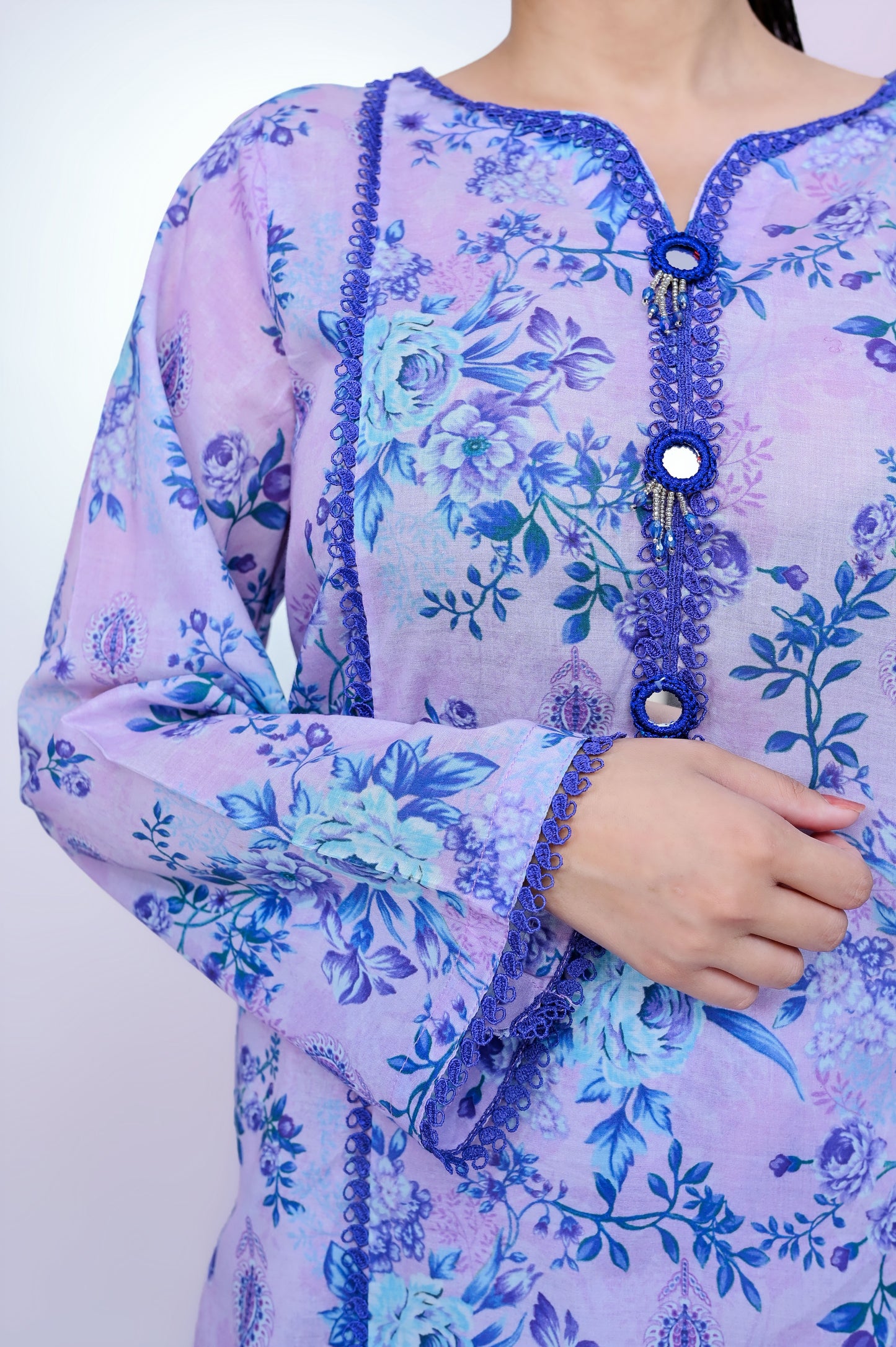 Blue Roses 3-Piece Lawn Suit Unstitched (A-105)