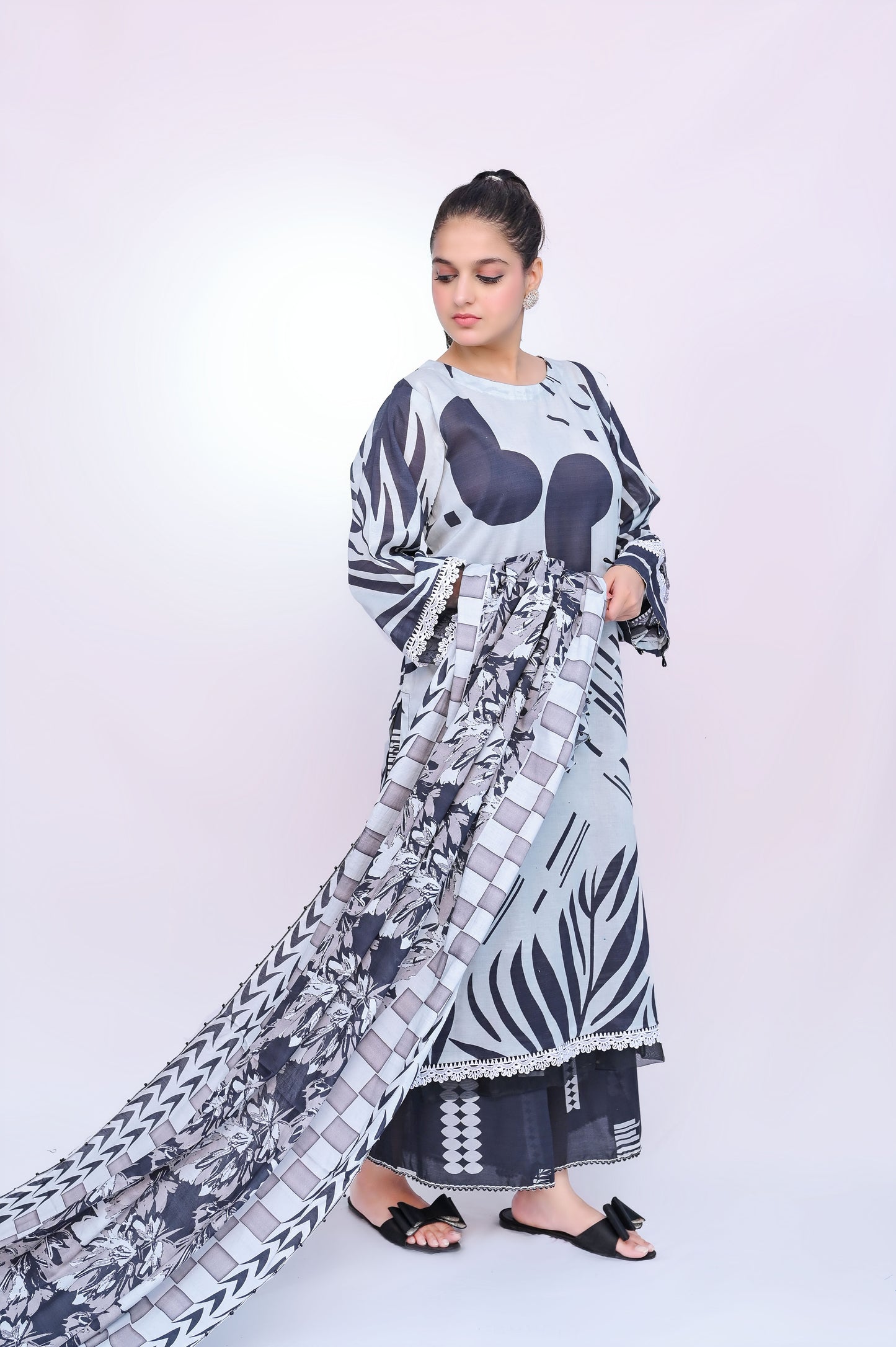 Western 3-Piece Lawn Suit Unstitched (A-108)