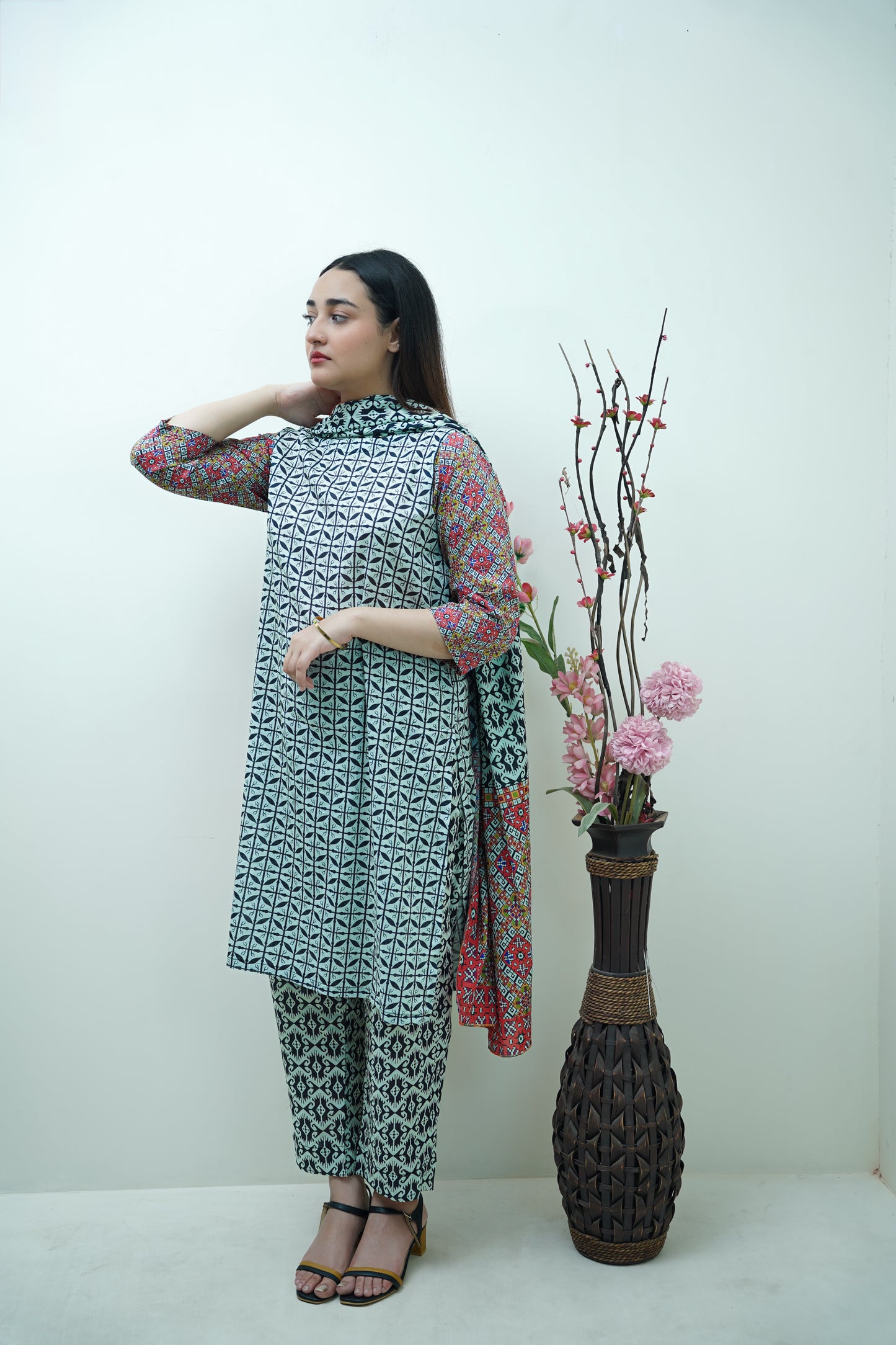 Sindhi Harmony 3-Piece Lawn Suit Unstitched (A-119)