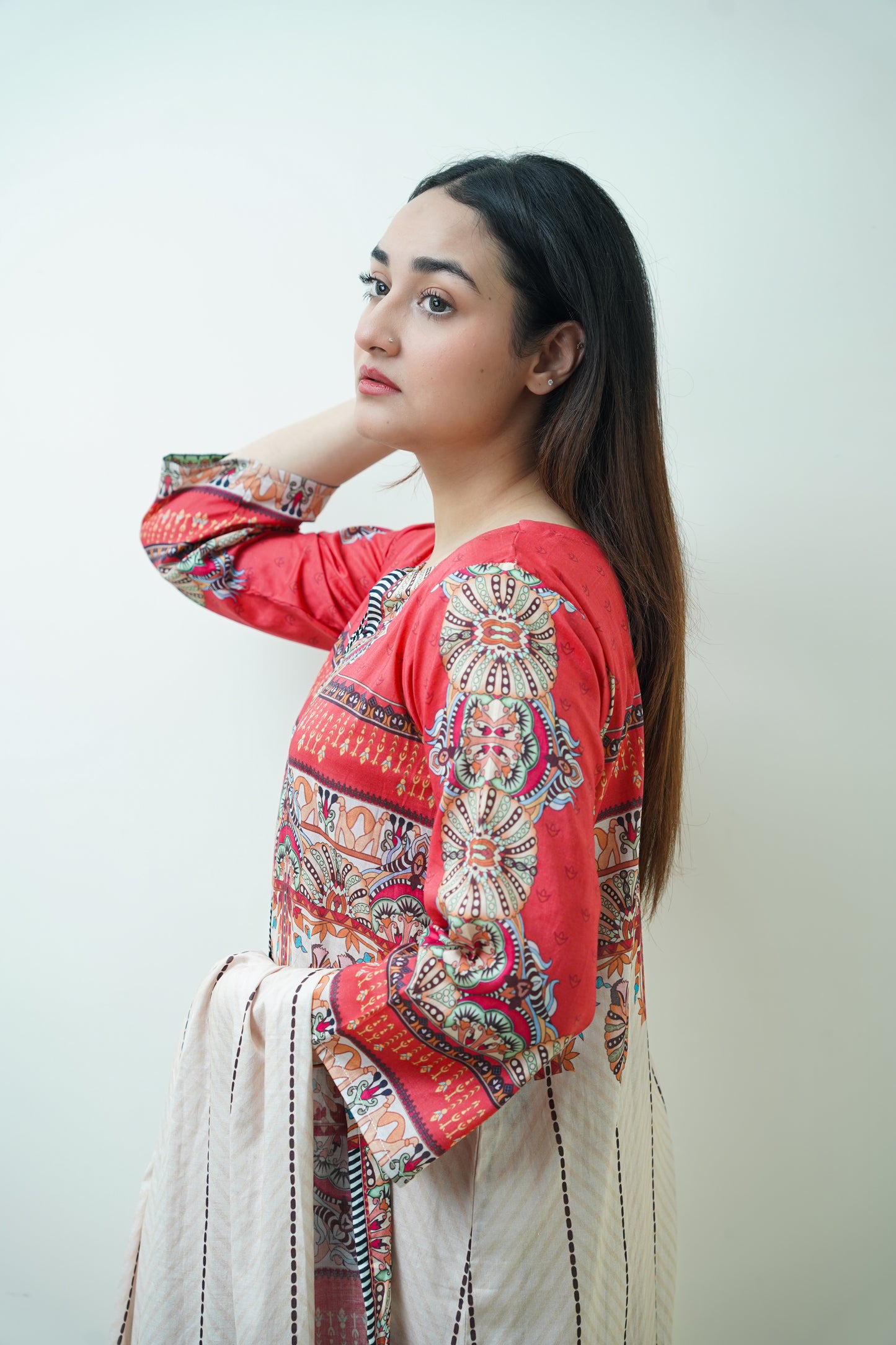 Crimson Mosaic 3-Piece Lawn Suit Unstitched (A-118)